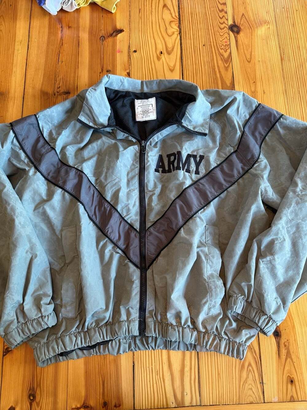 US Army Physical Fitness Uniform Jacket Size Medium Regular IPWU